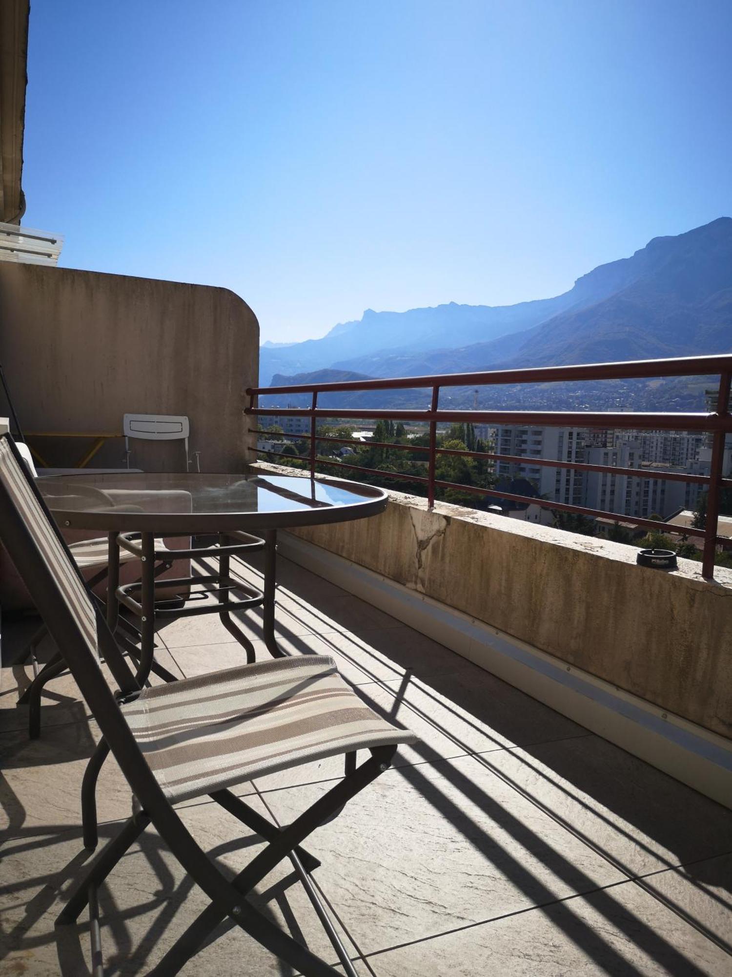 Apartament Les Terrasses De Liberation Grenoble Zewnętrze zdjęcie